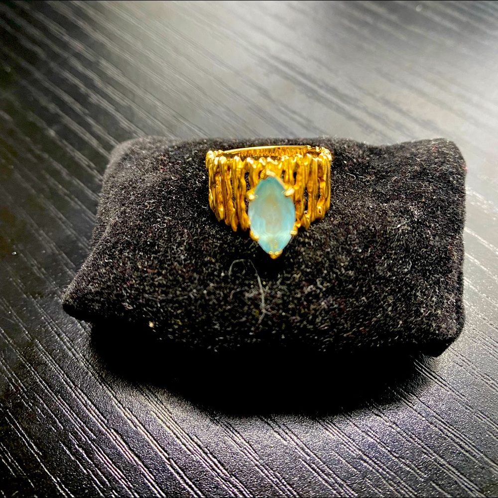14K size 7 ring